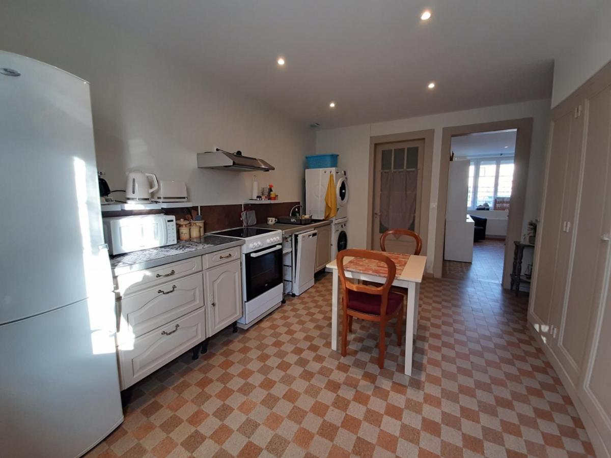 Le Plain Pied Sur Place Le Mêle-sur-Sarthe المظهر الخارجي الصورة