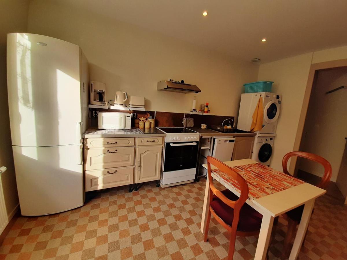 Le Plain Pied Sur Place Le Mêle-sur-Sarthe المظهر الخارجي الصورة