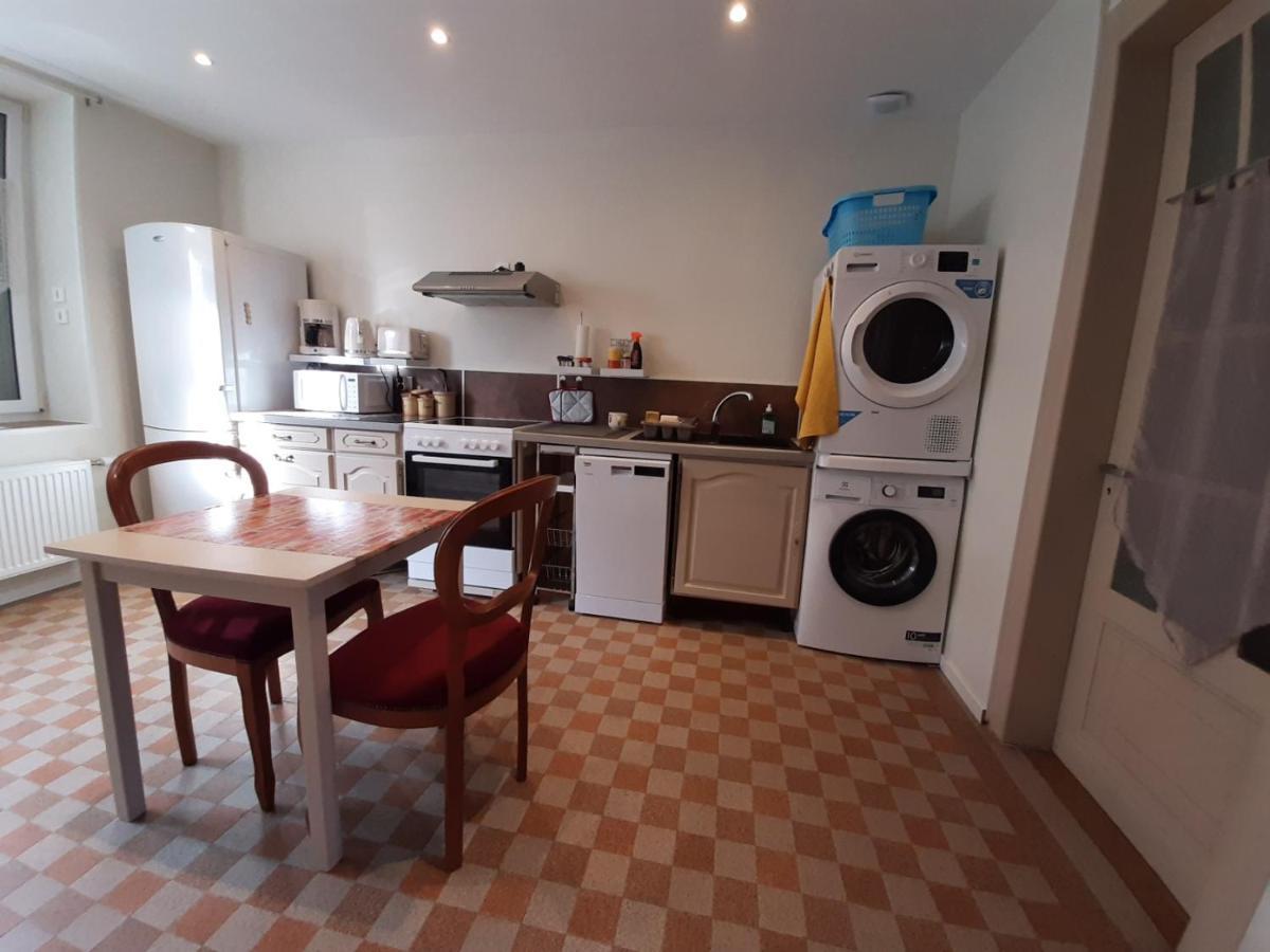 Le Plain Pied Sur Place Le Mêle-sur-Sarthe المظهر الخارجي الصورة
